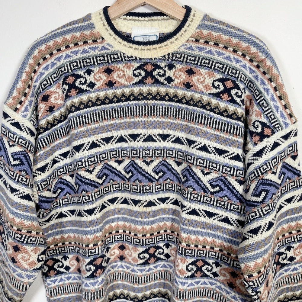 Men's Multicolor Patterned Sweater - Picture 2 of 16